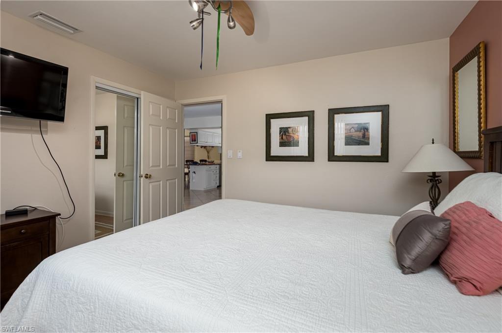 NAPLES PARK - Residential