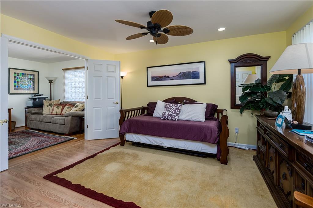 NAPLES PARK - Residential