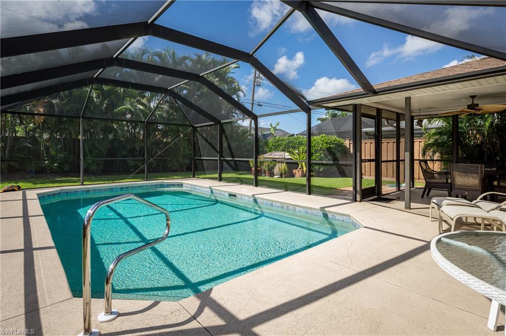 NAPLES PARK - Residential