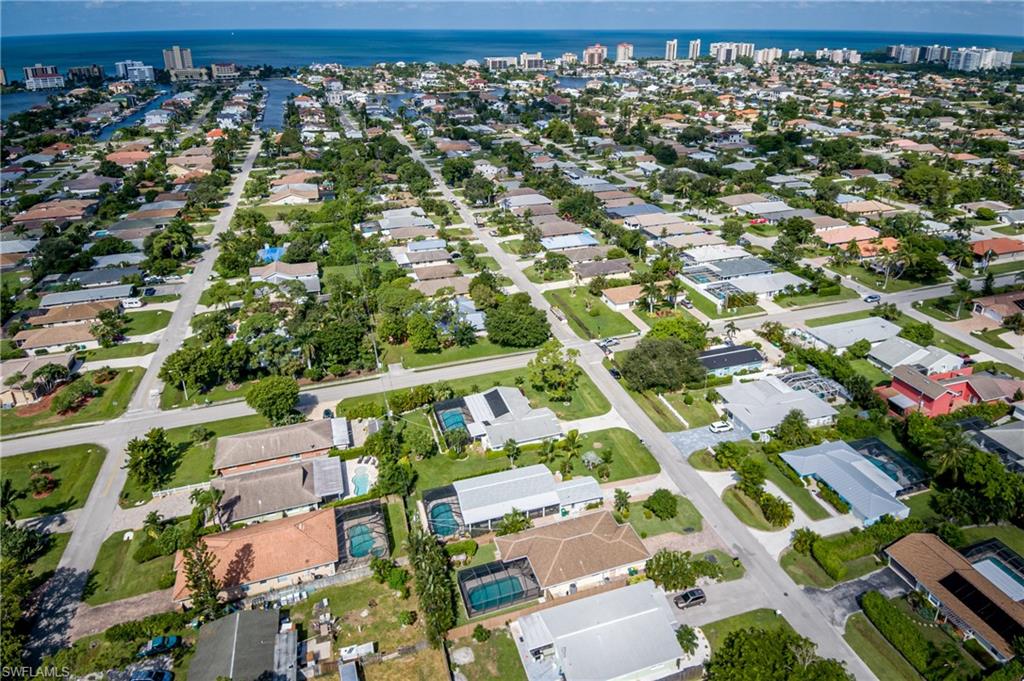 NAPLES PARK - Residential