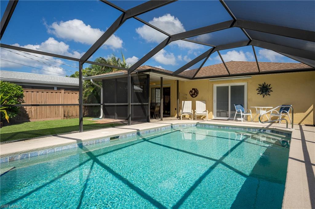 NAPLES PARK - Residential