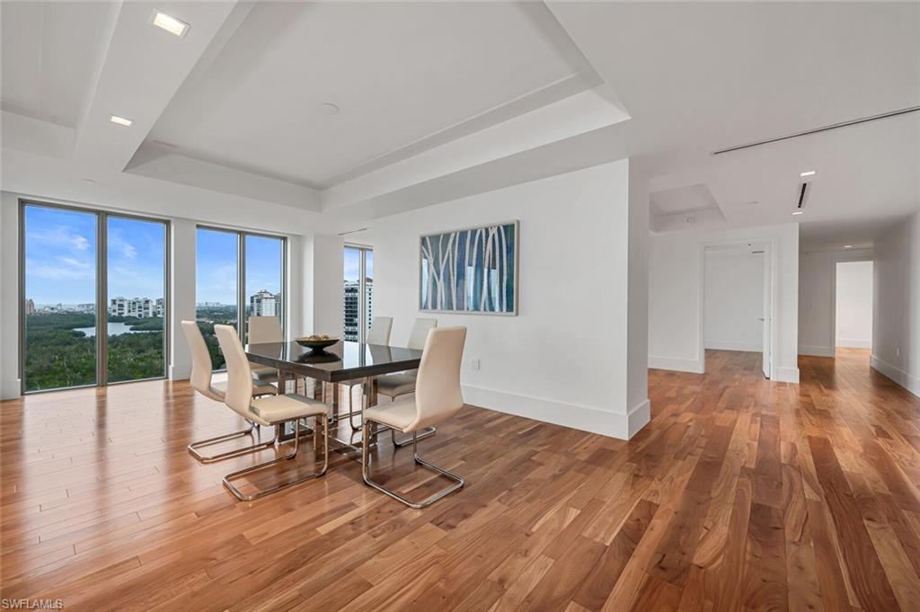 MYSTIQUE - Residential