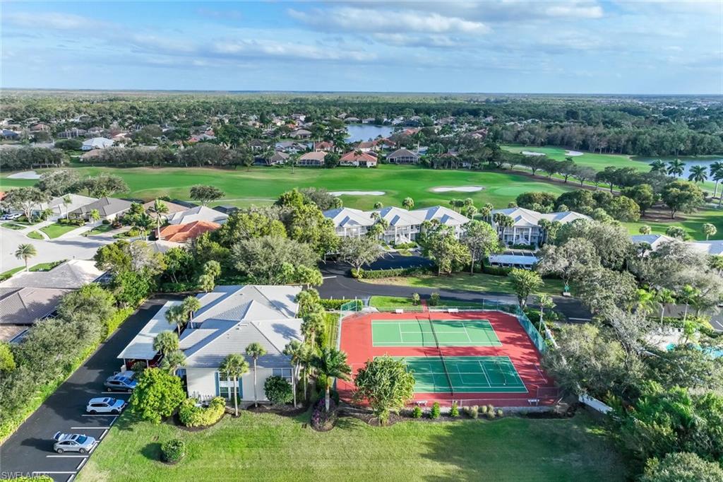 TWELVE OAKS - Residential