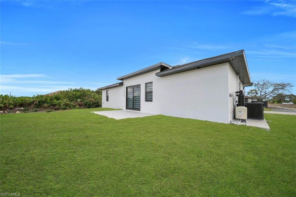 LEHIGH ACRES - Residential