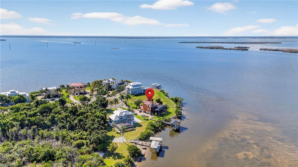 GALT ISLAND - Residential