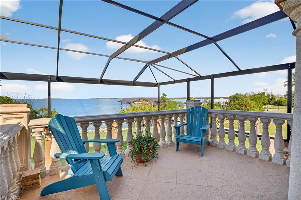 GALT ISLAND - Residential