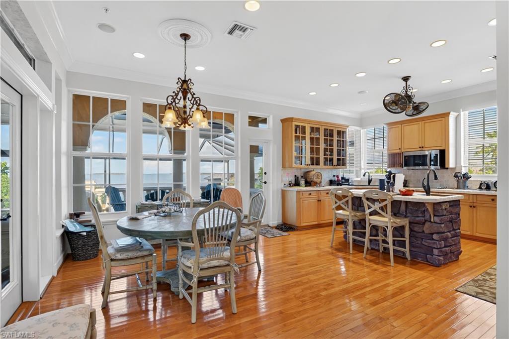 GALT ISLAND - Residential