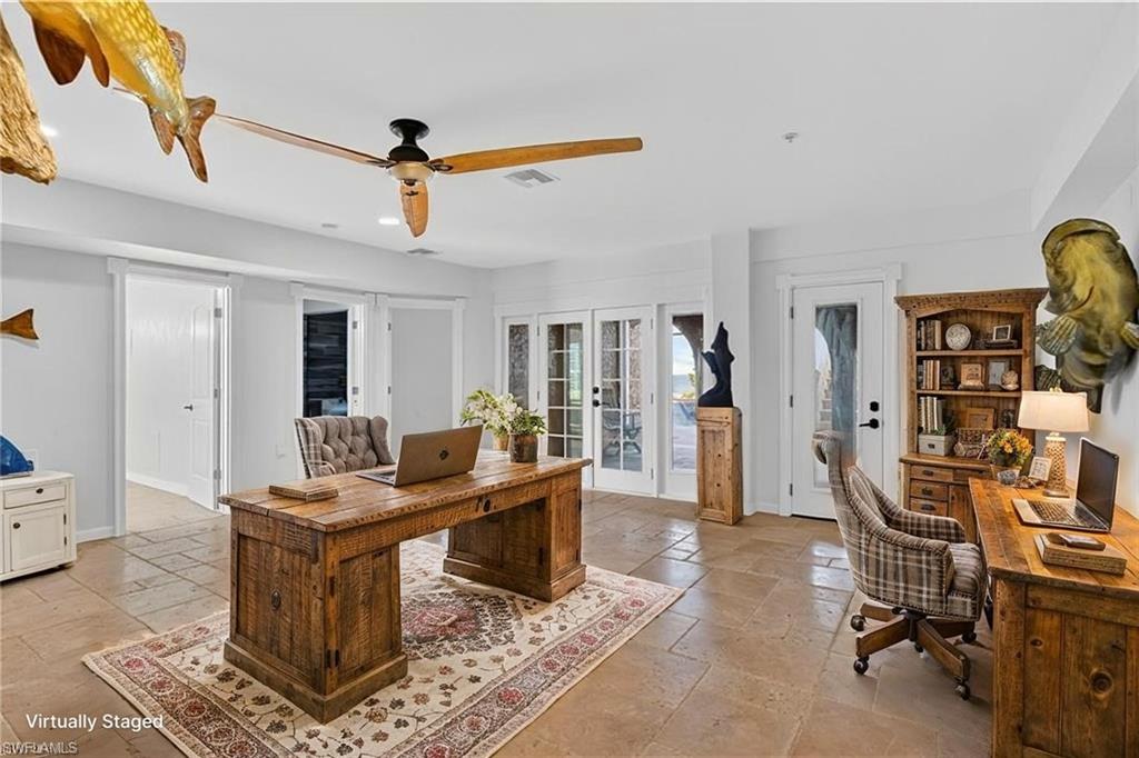 GALT ISLAND - Residential