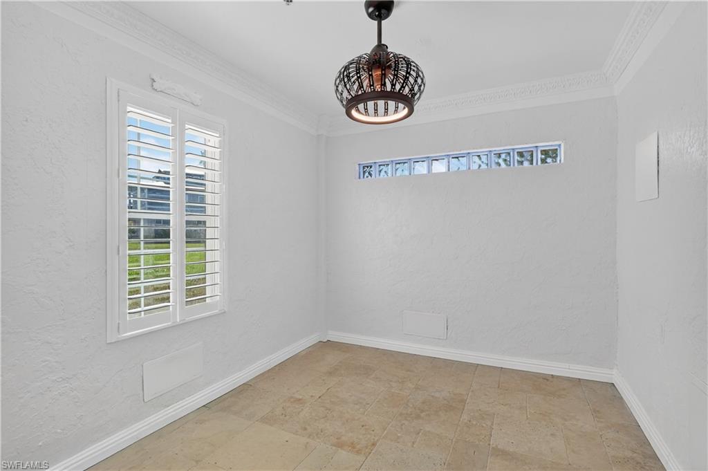 GALT ISLAND - Residential