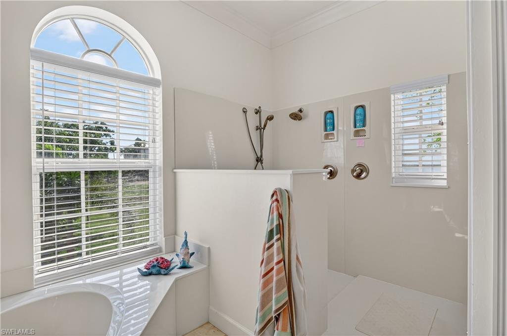 GALT ISLAND - Residential