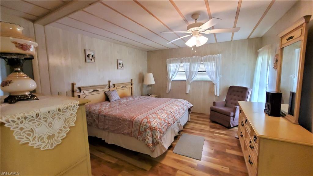 LAZY DAYS MOBILE VILLAGE - Residential