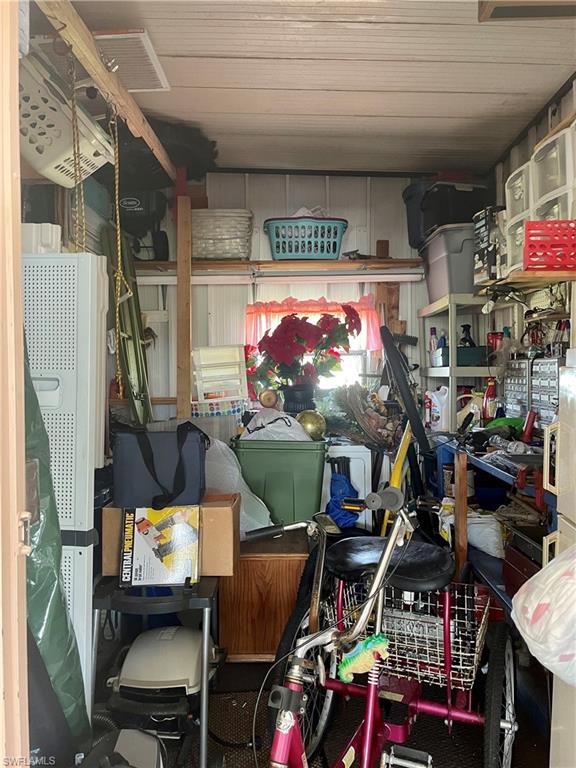 LAZY DAYS MOBILE VILLAGE - Residential