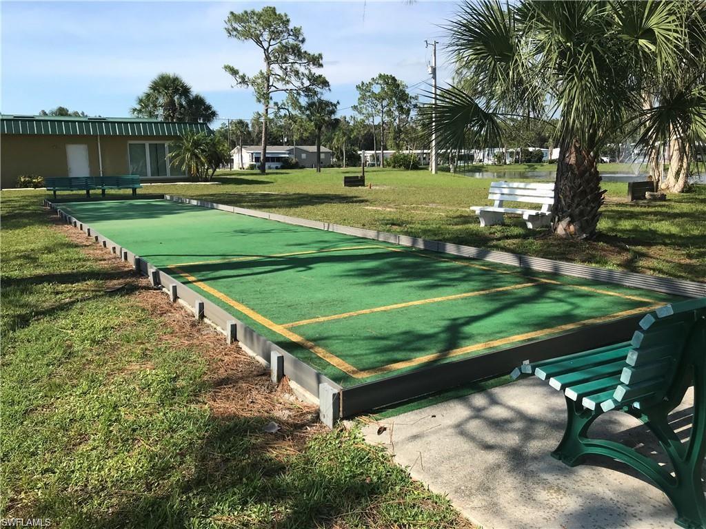 LAZY DAYS MOBILE VILLAGE - Residential