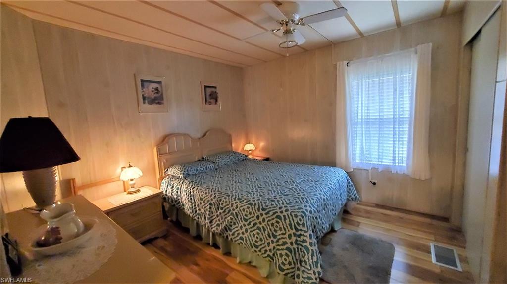 LAZY DAYS MOBILE VILLAGE - Residential