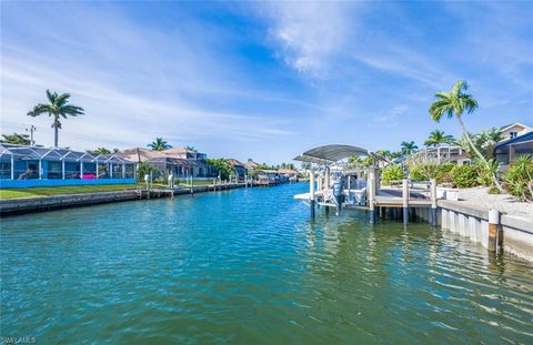 A home in MARCO ISLAND