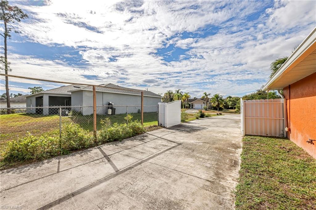 LEHIGH ACRES - Residential
