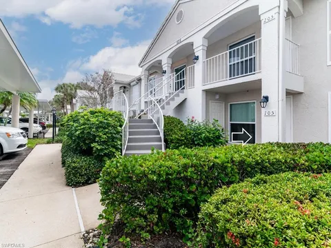 828 Gulf Pavilion Dr S Unit 105, Naples, FL 34108 - #: 225034046
