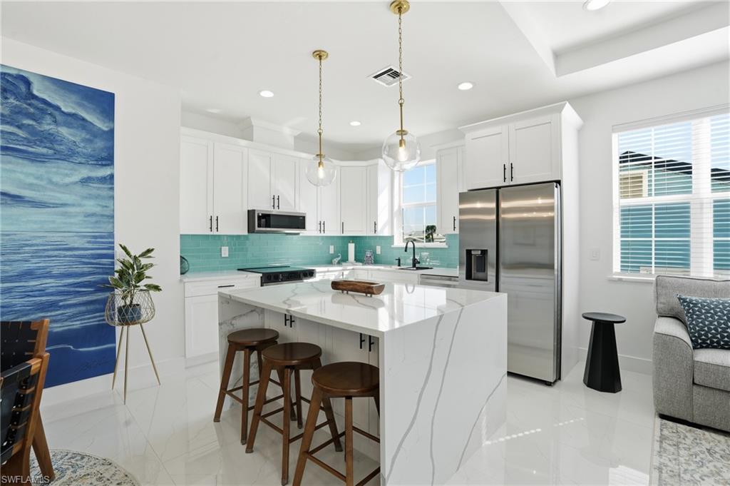 HOLIDAY SHORES - Residential