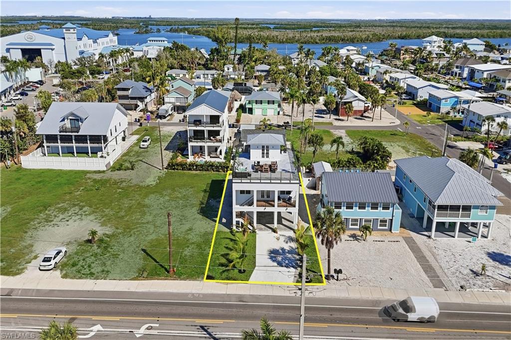 HOLIDAY SHORES - Residential