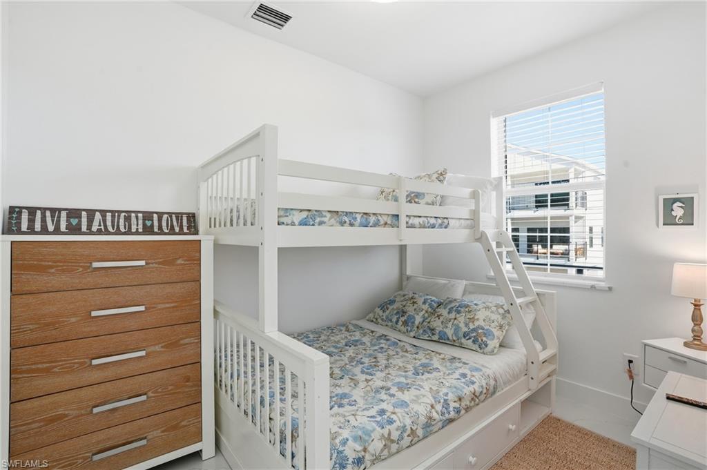 HOLIDAY SHORES - Residential