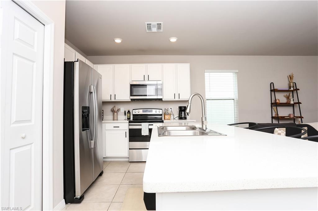 MEADOWOOD - Residential Lease