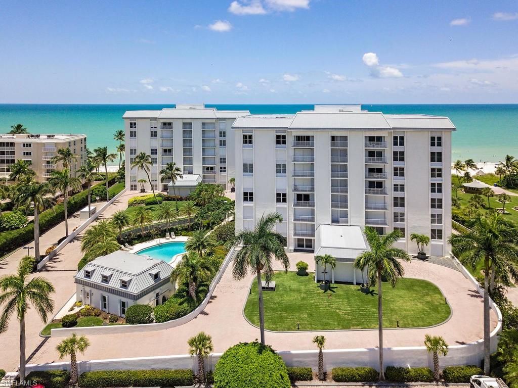 LAURENTIANS - Residential