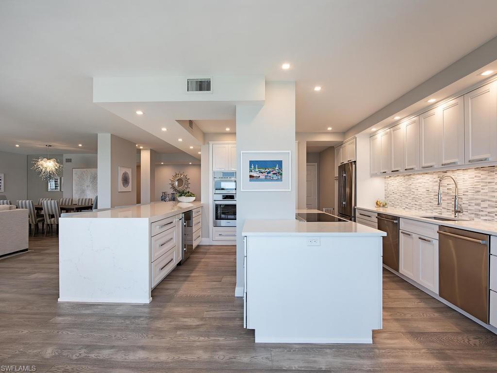 LAURENTIANS - Residential