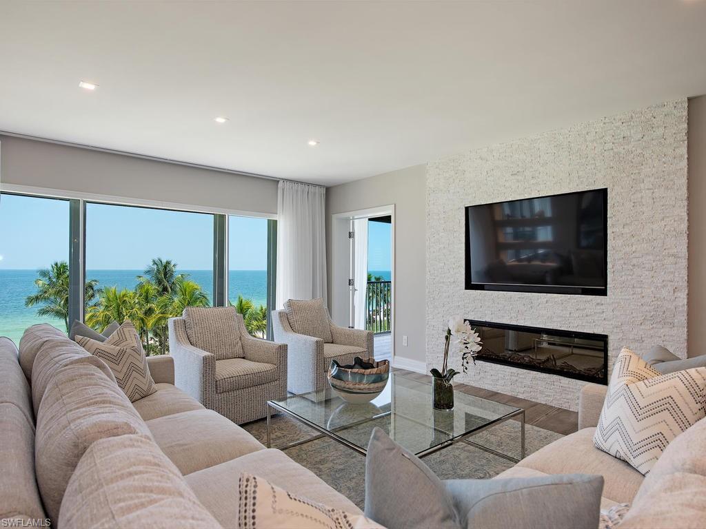 LAURENTIANS - Residential