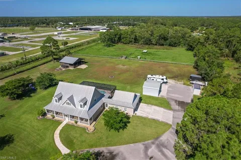 4235 10th St NE, Naples, FL 34120 - #: 225037218