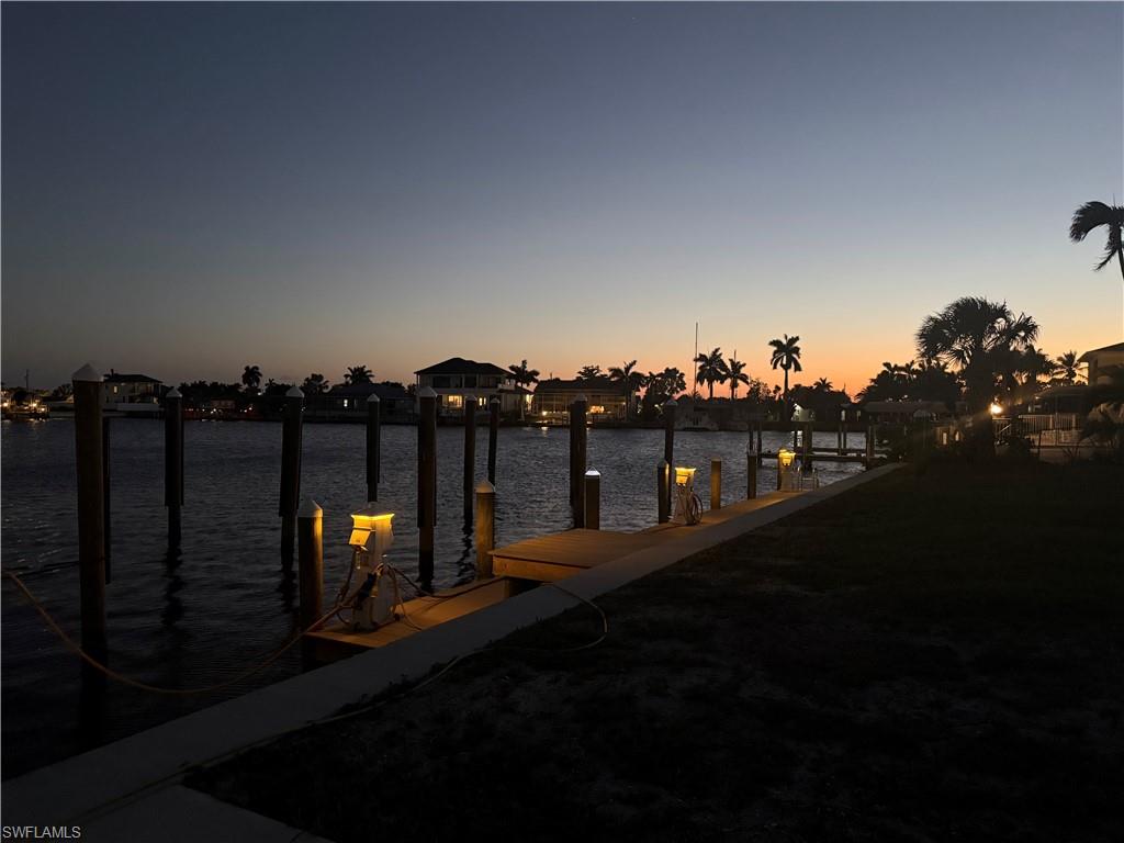 CAPE CORAL - Land