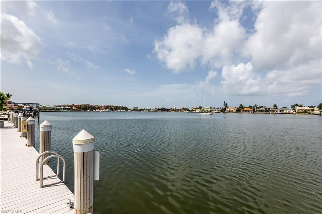 BAYSIDE CLUB - Residential