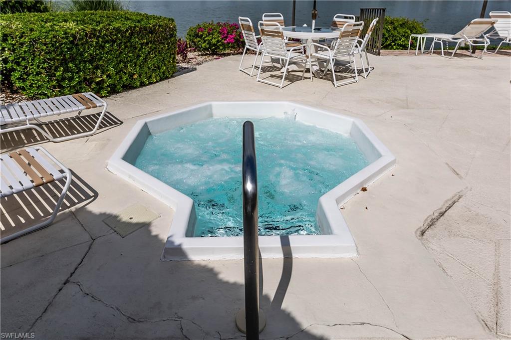 BAYSIDE CLUB - Residential