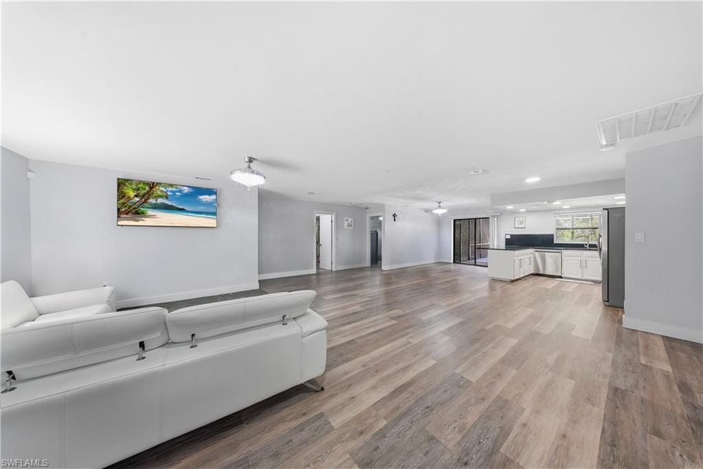 LOGAN WOODS - Residential