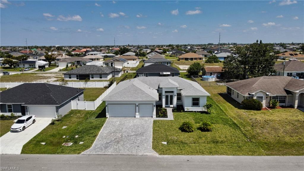 CAPE CORAL - Residential