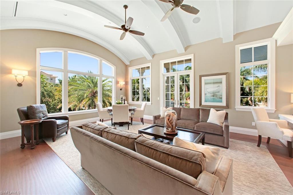 BAREFOOT BEACH - Residential