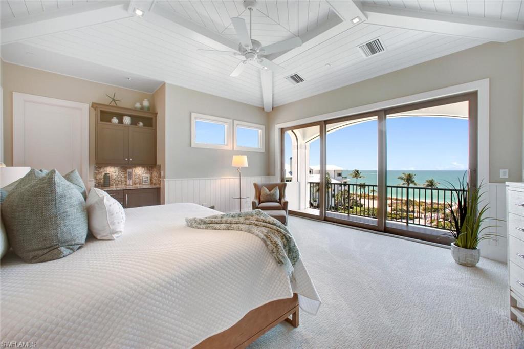 BAREFOOT BEACH - Residential