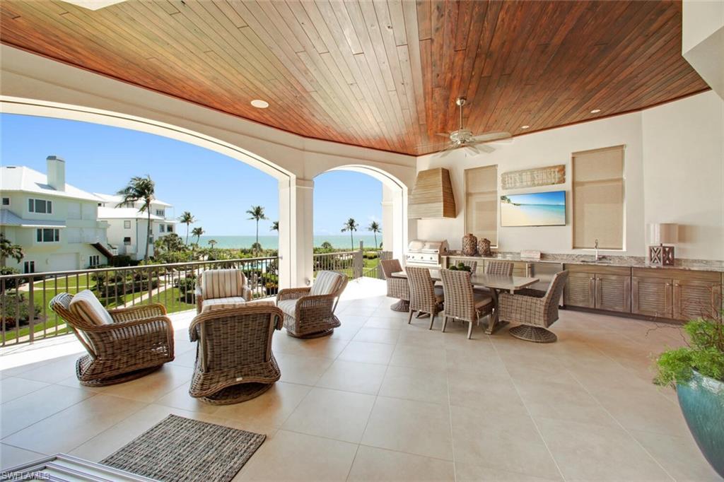 BAREFOOT BEACH - Residential