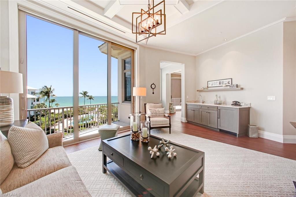 BAREFOOT BEACH - Residential