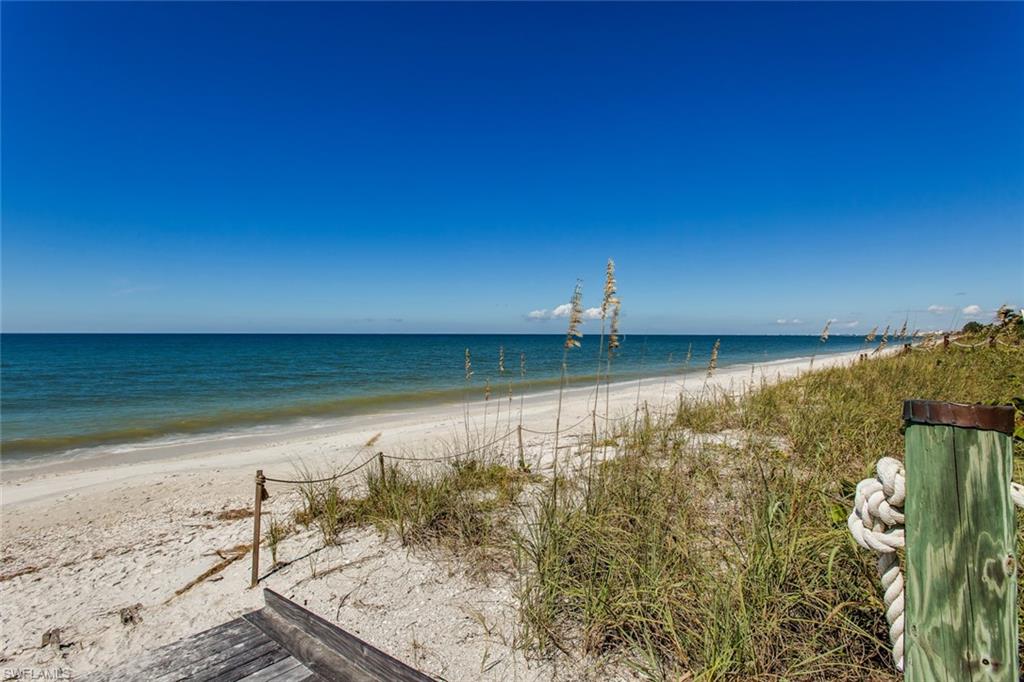 BAREFOOT BEACH - Residential