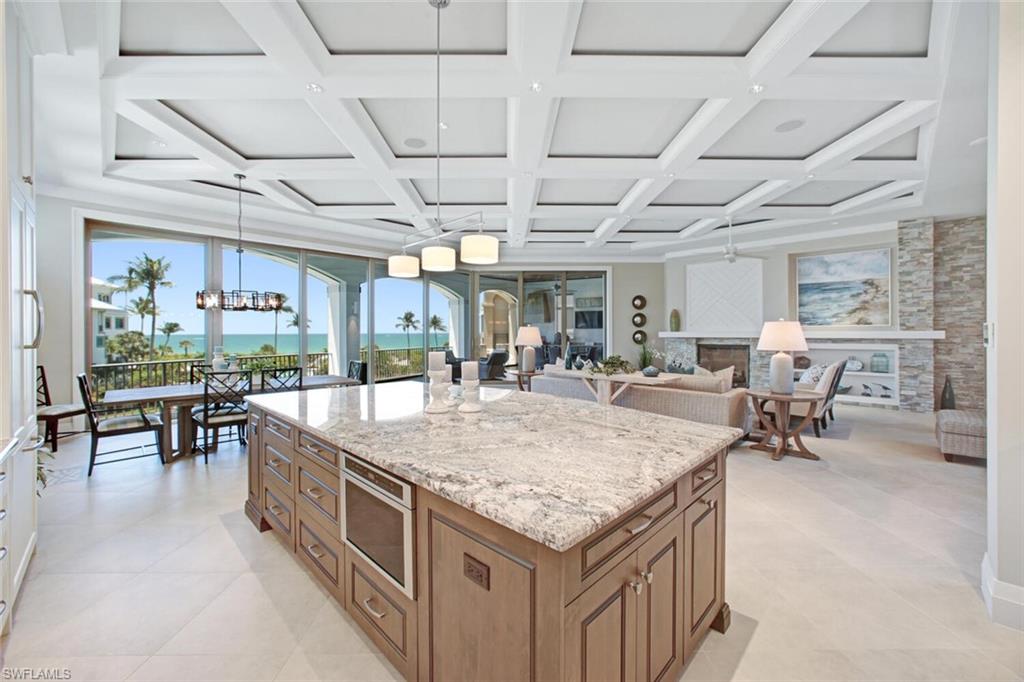 BAREFOOT BEACH - Residential