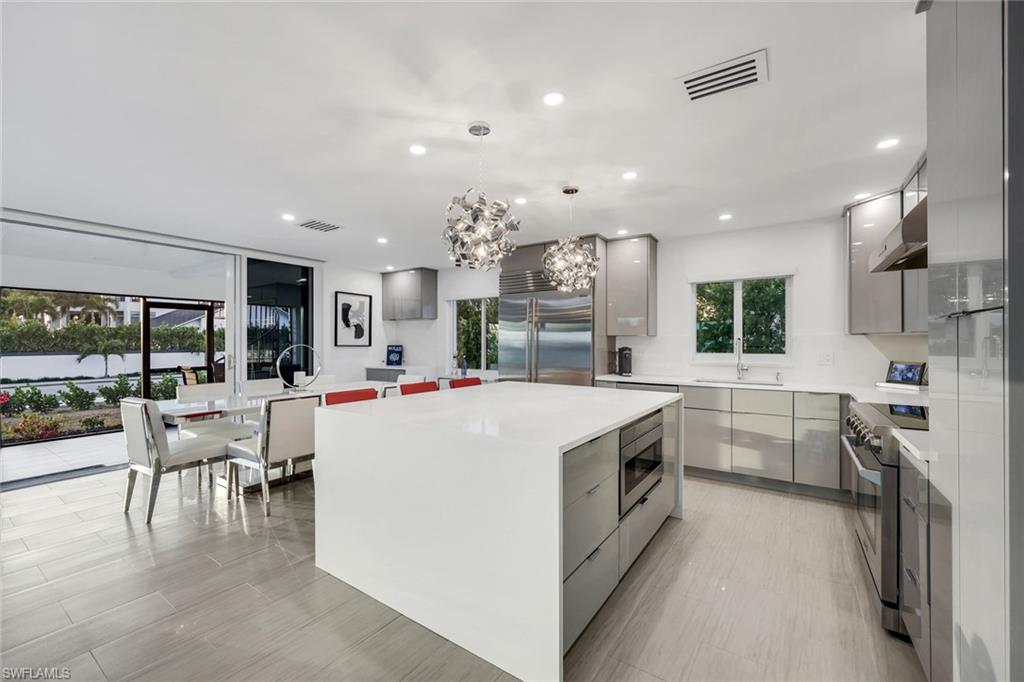 NAPLES PARK - Residential