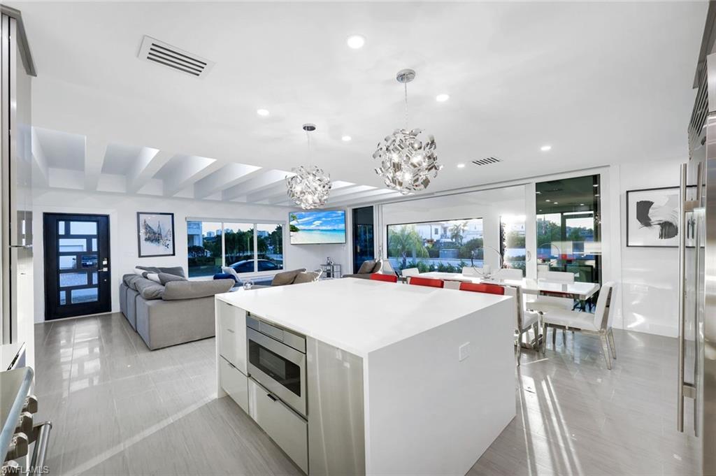 NAPLES PARK - Residential