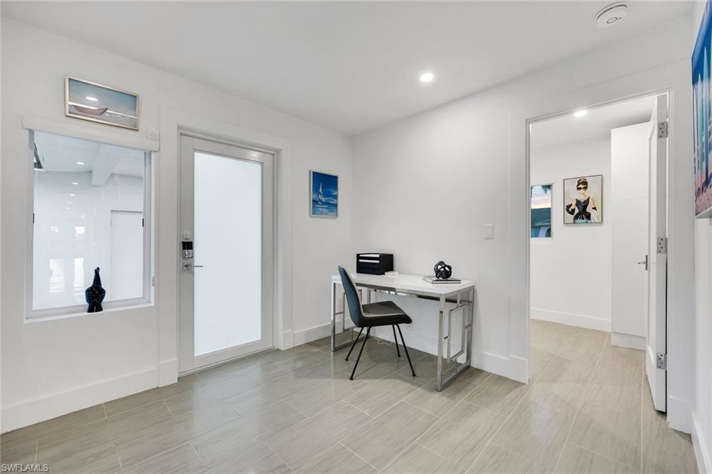 NAPLES PARK - Residential