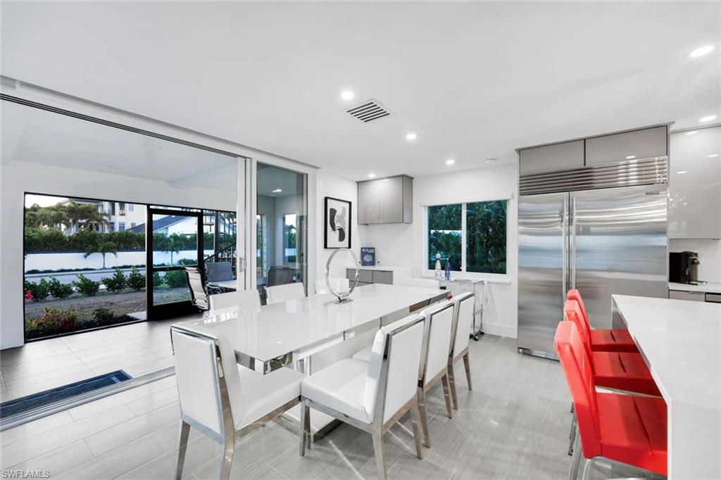 NAPLES PARK - Residential