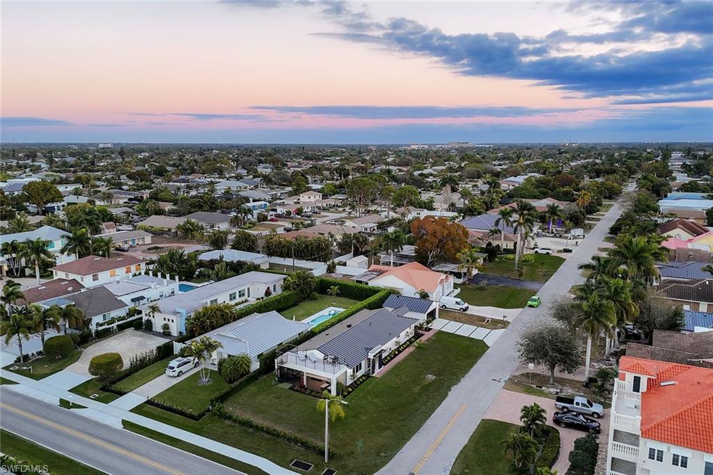 NAPLES PARK - Residential