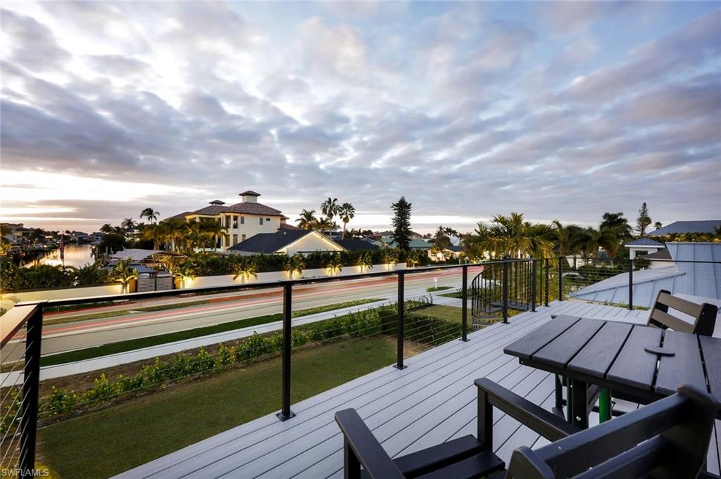 NAPLES PARK - Residential