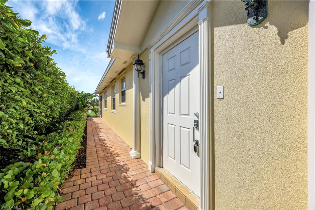 4255 Redonda LN