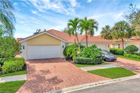 4255 Redonda LN NAPLES FL 34119