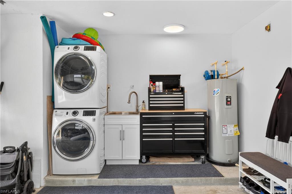 SANIBEL ESTATES - Residential