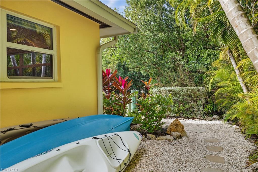 SANIBEL ESTATES - Residential